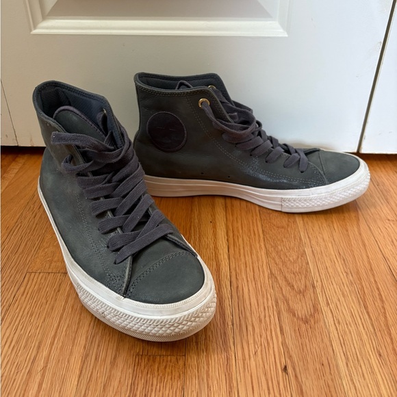 Leather converse sneakers - Picture 4 of 5